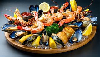 Platou cu fructe de mare