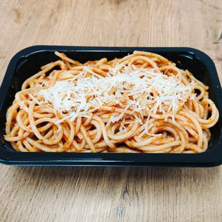 Pesto z  suszonych pomidorów średnie 550g