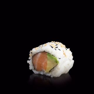 010. Uramaki De Salmon (6 Pzs.)