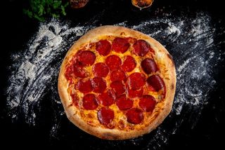Pizza Hot Pepperoni Deluxe 550 g
