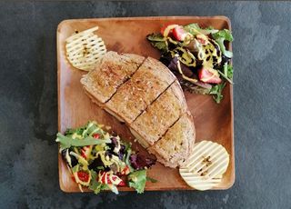 Tosta de Atum com Hummus