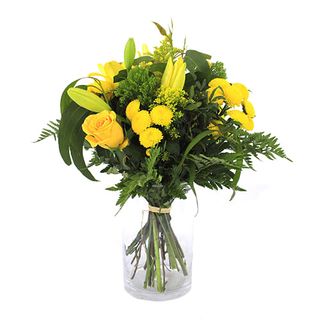 Izamal. Ramo De Flores Frescas