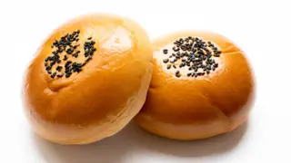 8. Bollo Japonés Relleno De Costilla Glaseada (2 Uds.)