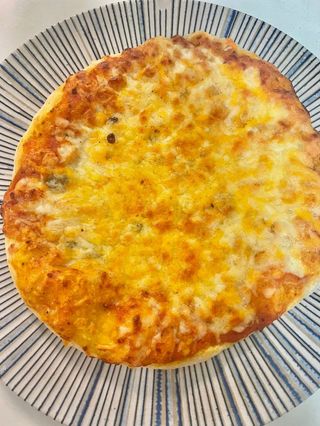 Pizza 4 Quesos