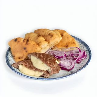 Punjena pljeskavica u somunu