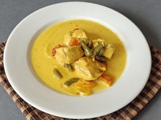 Сковорідка куряча в білому соусі (200g)