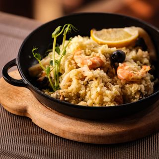 Рис з морепродуктами (350г)