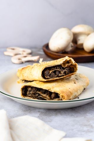 Gibanica sa pečurkama