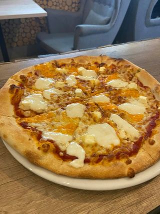 Quattro Formaggi (ok. 32cm)