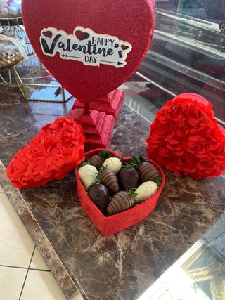 Coffret Grand Coeur Fraises Au Chocolat