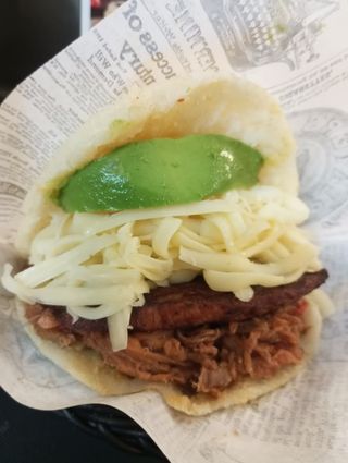 Arepa Asada Especial Señora Arepa