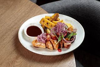 Ковбаски гриль BBQ на картоплі з кукурудзою (310g)