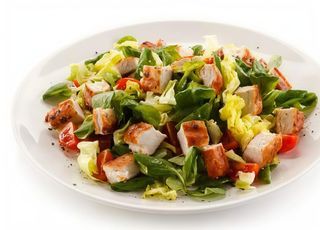 Barbecue chicken salad