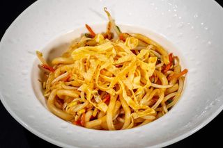 518 Yaki udon con verdure