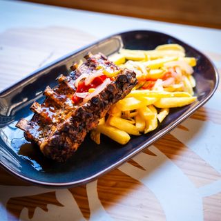Costillar de cerdo a la barbacoa