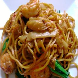 Tallarines Fritos Especiales A La Plancha