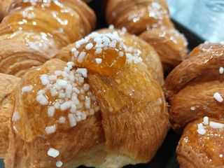 Cornetto artigianale marmellata