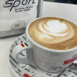 Cappuccino con latte zmill
