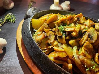 Картопля смажена з грибами (400 г)