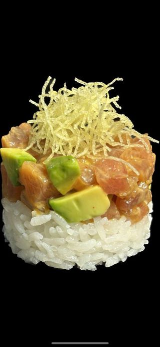 225.Tarta maguro avoka 