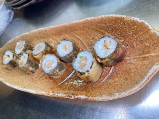 Sushi crispy pato (8 pzas.)