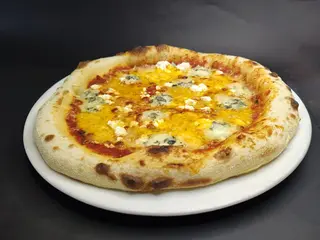Пица Куатро Формаджи (30см)