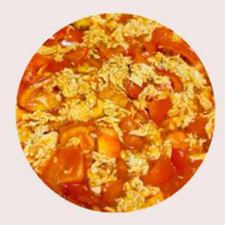 Huevos Revueltos con Tomate