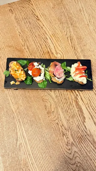 Bruschetta mixta