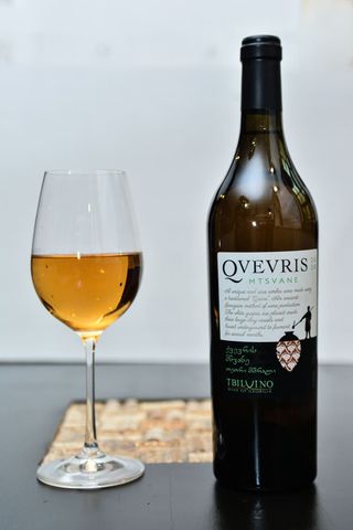 მწვანე ქვევრის (თეთრი მშრალი)-0.75 ლტ