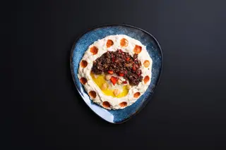 Hummus cu vită