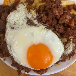 Picadillo de zorza con huevo