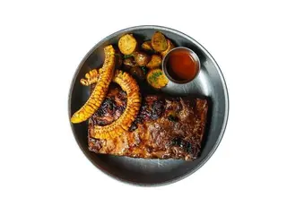 Ребра BBQ з картоплею (600g)