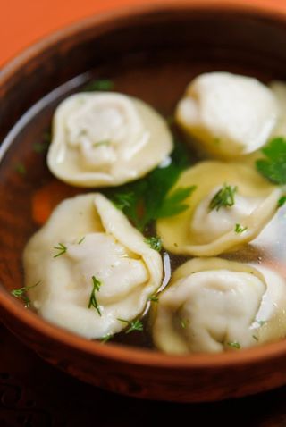 Бульйон з пельменями (350г)
