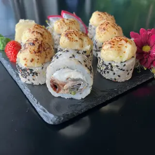 Zapiekany roll Unagi (8sztuk)