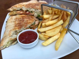 Sendvič sa piletinom 380gr