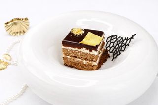 Торт Прага (100г)