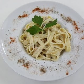 Tagliatelle in sos gorgonzola