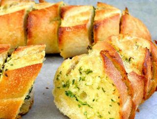 Чесночный хлеб