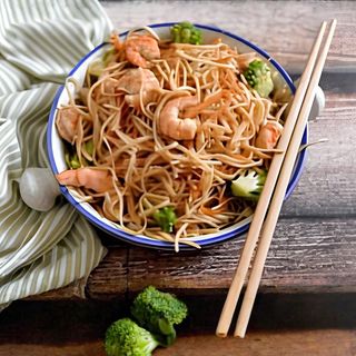 Лапша с овощами (чоу мейн) -Chowmein(350г)