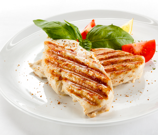 Pileća prsa na žaru