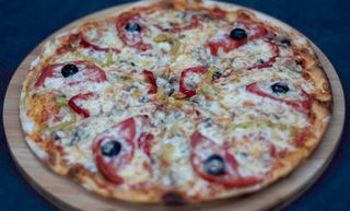 პიცა საფირმო "შარკი" 