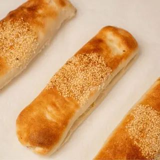 Kimchi z vegan cheddarem 