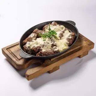 Ćevapi u kajmaku