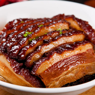 Fette di pancetta al vapore con verdure secche