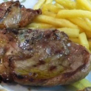 chuletas de cerdo con Patatas