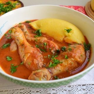 Ostropel de pui cu mamaliguta