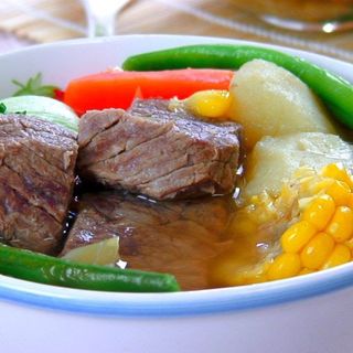Nilagang Baka (Ración)