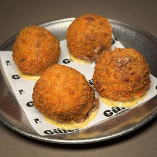 Croquetas de toro (4 uds.)