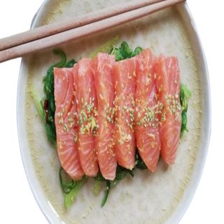 Ensalada Wakame Con Salmón