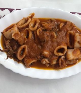 Calamares Con Salsa Picante